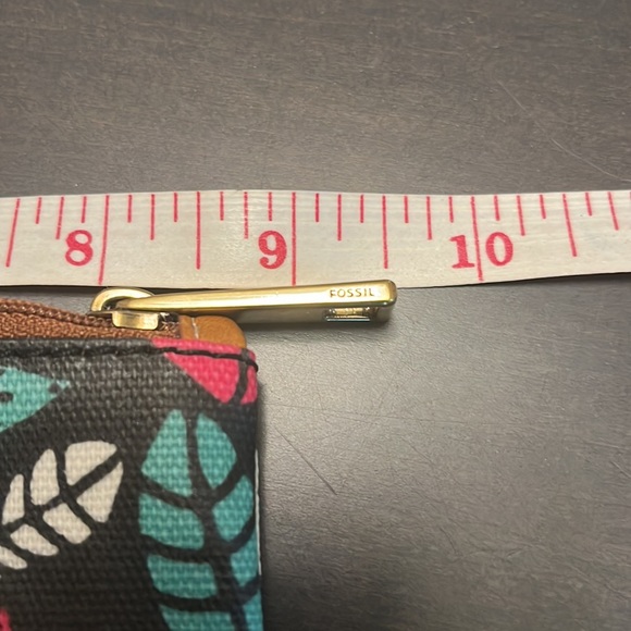 FOSSIL Eliza Clutch Wristlet Wallet Dark Floral Cactus Zip like NEW Bag Purse - Picture 9 of 11